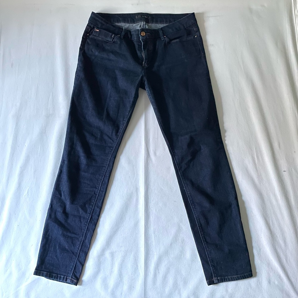 Joe’s Jeans skinny dark Ankle Chelsea 31 *hemmed* Short